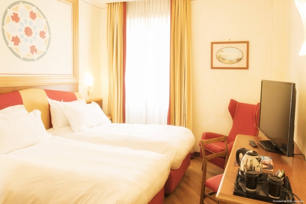 Renaissance Naples Hotel Mediterraneo